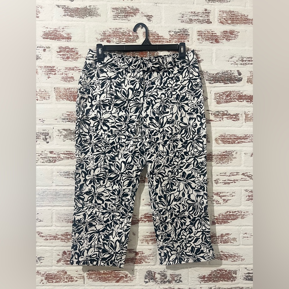 Worthington Capri Pants Petite Stretch Floral Black White Cotton Blend Sz 16P